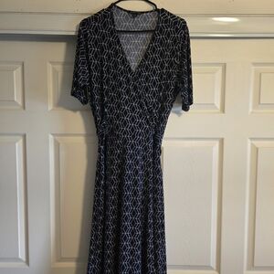 Elegant Navy Geometric Dress